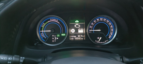 Toyota Auris II Touring Sports 1.8 Hybrid Lounge,automat, I rej.30.12.