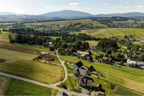 Dom w Jabłonce z widokiem na Tatry