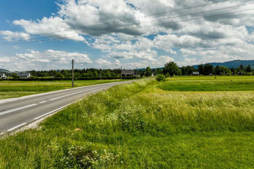 Widokowa działka budowlana w Dębnie