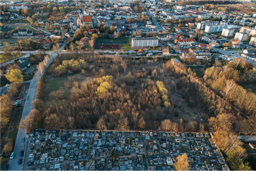 Działka 2,1 HA w centrum miejscowości Szydłowiec