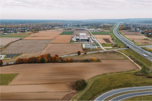 Działka usługowa przy DK 75 i autostradzie A4