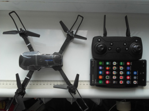 Dron składany E88pro, z 2xkamerą i podglądem na smartfonie FPV, 01