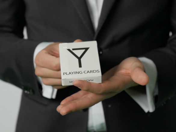 Karty Y - sygnowana talia kart Magic of Y polskie indiegogo