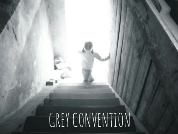 Debiutancki album zespołu Grey Convention